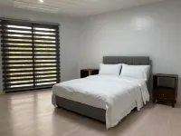 The Seven Clark Condo Các khách sạn ở Mabalacat