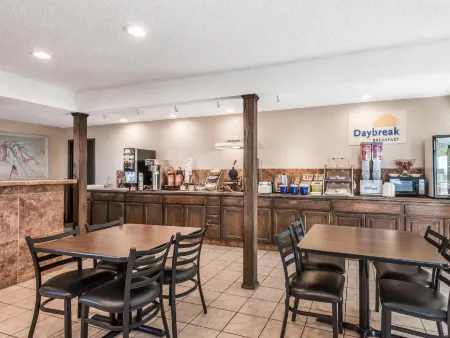 Days Inn by Wyndham Russell