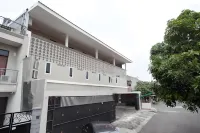 Yutaka Inn Dukuh Kupang Surabaya