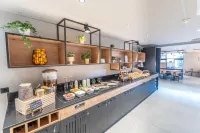 Ibis Paris Nord Porte de Saint Ouen Hotels in Saint-Ouen