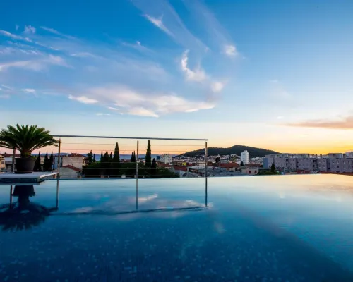 Art Hotel Hotels near Poljud