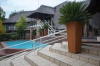 The Waterfront Country Lodge - Pools