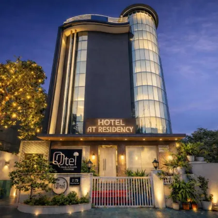 Hotel at Residency Kaushambi Couple Friendly