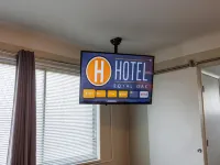 Hotel Royal Oak - Moteles