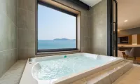 Stubborn Hotel - Ocean View