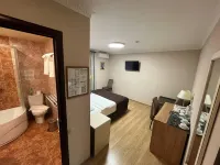 Milton Hotel