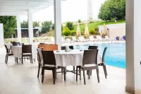 Premier Vista Hotel - Ocean View