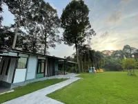 Suptara Resort Hotels near Wat Maneewong
