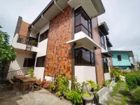 Pompeo and Luming's Inn Hotels near Tagkawayan Arch