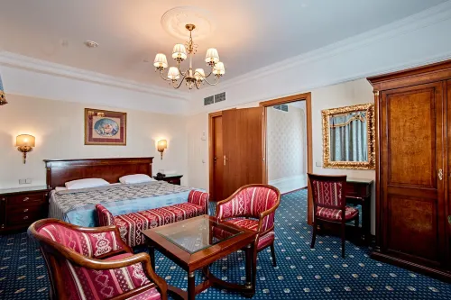 Hotel Complex Grinn