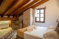 Hotel Kapllani Hotels near The Edward Lear Art Gallery