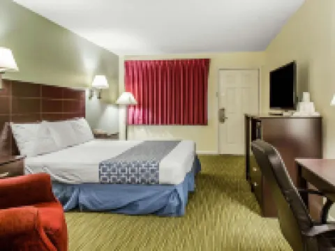Rodeway Inn Hotels in Groton