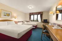 Days Inn by Wyndham Michaelwood M5 Hôtels à : Wotton under Edge