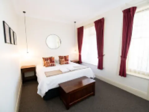 Bentley's Hotel Hotels in Clare