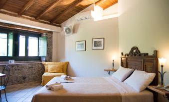 Antico Borgo Etneo Country Hotel