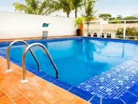 Hotel KK - piscina