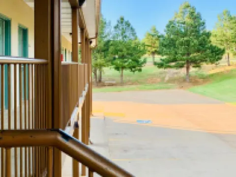 Weston Inn & Suites Hotels in Rusk