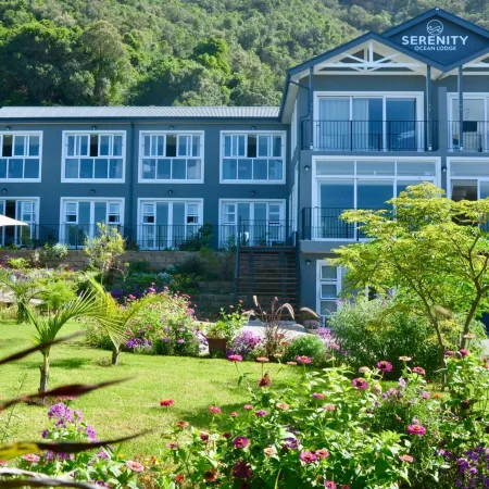 Serenity Ocean Lodge