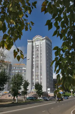 Hotel Palace Hotels near Trade Calendar