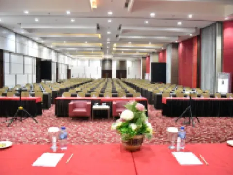 Lorin Sentul Hotel Hotels in Babakan Madang