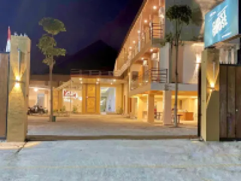 Al-Kiswah Syariah Guest House โรงแรมในบลิตาร์