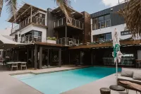 North Star Micro Hotel - مسبح