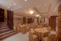 馬德拉斯大飯店 - 早餐