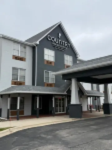 Country Inn & Suites by Radisson, Elgin, IL