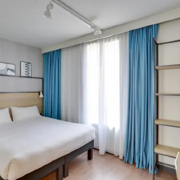 Ibis Paris Levallois-Perret Hotels near LVMH Fragrance Brands