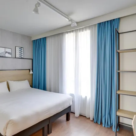 Ibis Paris Levallois-Perret Отели рядом с достопримечательностью «LVMH Fragrance Brands»