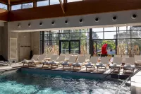 Domaine du Ferret Restaurant & Spa - piscina