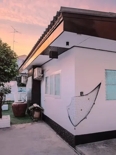 รูปภาพของบ้านเดี่ยว 4 ห้องนอน 5 เตียง 3 ห้องน้ำส่วนตัว ขนาด 320 ตร.ม. – บางแสน