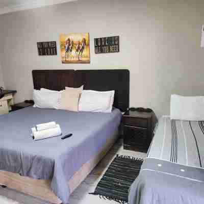 Villa Mexicana Guesthouse Rooms