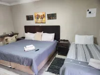 Villa Mexicana Guesthouse