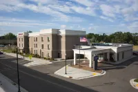 Hampton Inn Burlington Hotels in Lyons