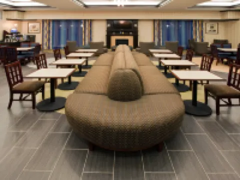 Holiday Inn Express & Suites Austin South-Buda by IHG Hotels in Buda