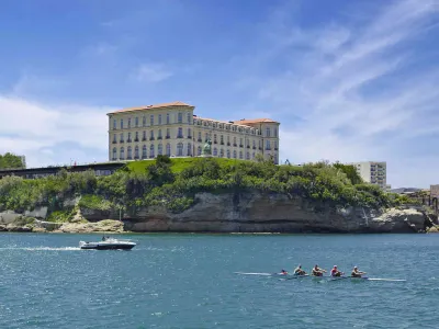 Mercure Marseille Centre Prado Vélodrome Hotels near Prado-Perier