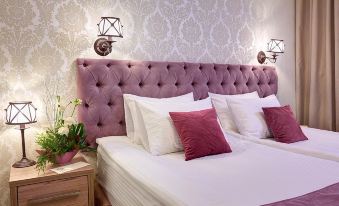 Paul Apartments - Boutique Hotel