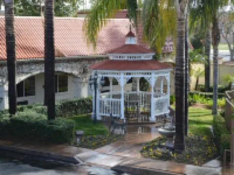 Dynasty Suites Redlands Hotels in Redlands