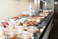 Best Hotel Lyon - Saint Priest - petit déjeuner