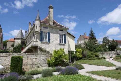 Le Prieure de Buffon Hotels in Montbard