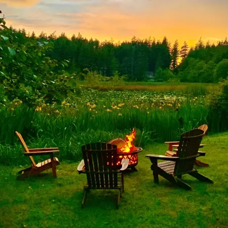 Otter's Pond Bed and Breakfast Отели в г. Истсаунд