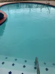 All Seasons Inn & Suites - Kolam Renang