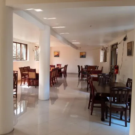 Discovery Courts Hotel