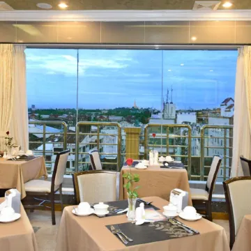 Hotel Grand United - 21st Downtown