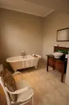 Leeuwenbosch Country House - Amakhala Game Reserve - Villas