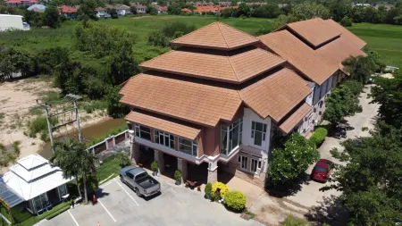 Phusuay Park View Hotel Отели в г. Mueang Chaiyaphum