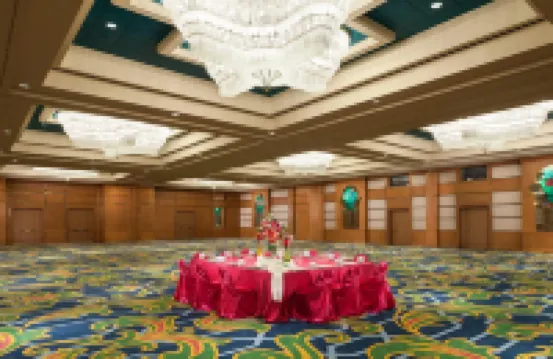 Moody Gardens Hotel Spa and Convention Center