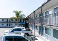 Motel 6 Pico Rivera, CA - Los Angeles - parking