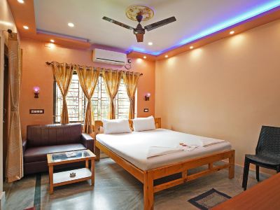 Whispering Woods Inn - Stay & Enjoy in Nature !